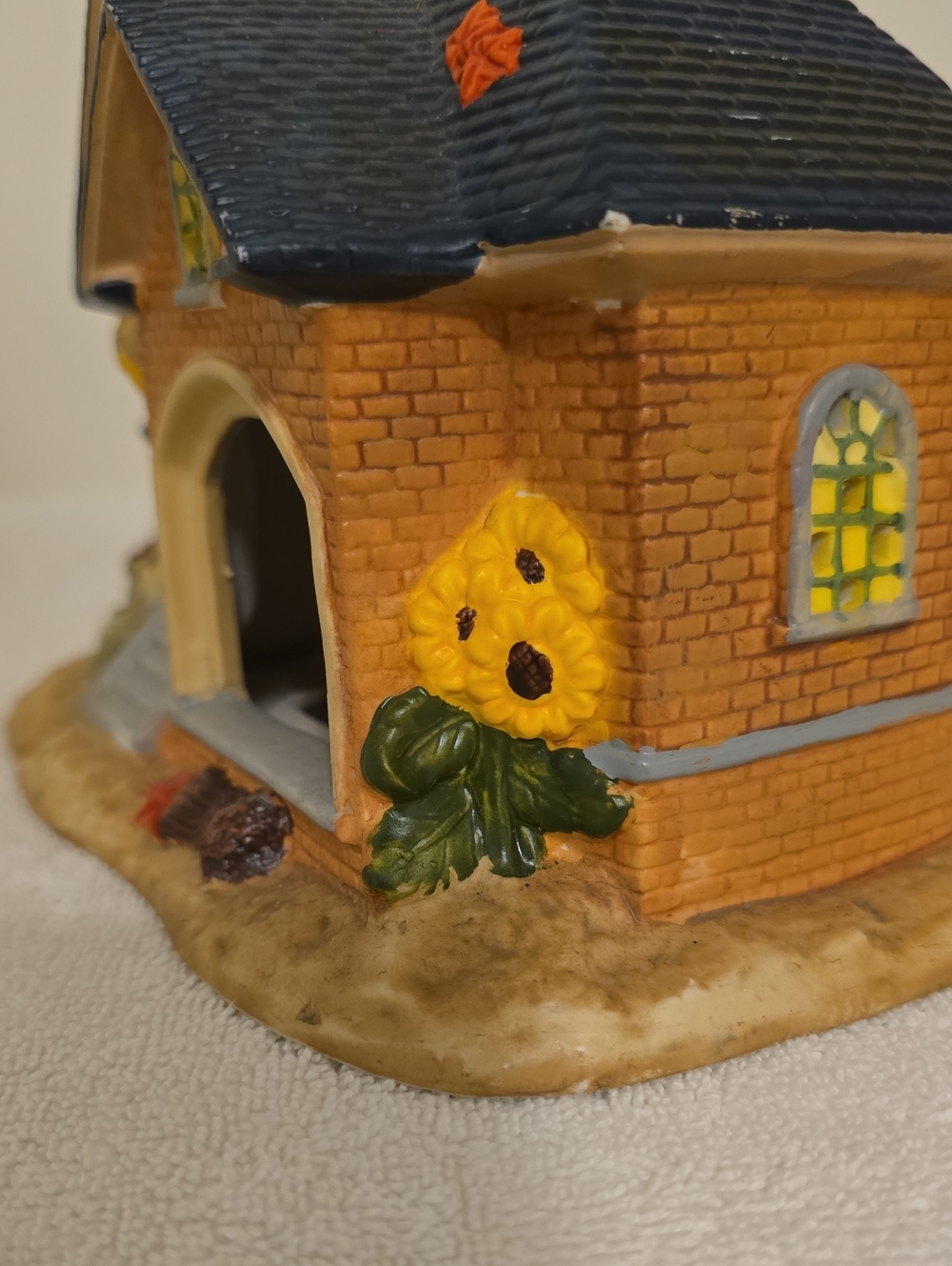 Vintage Fall Harvest Village House - Picture 7 of 17